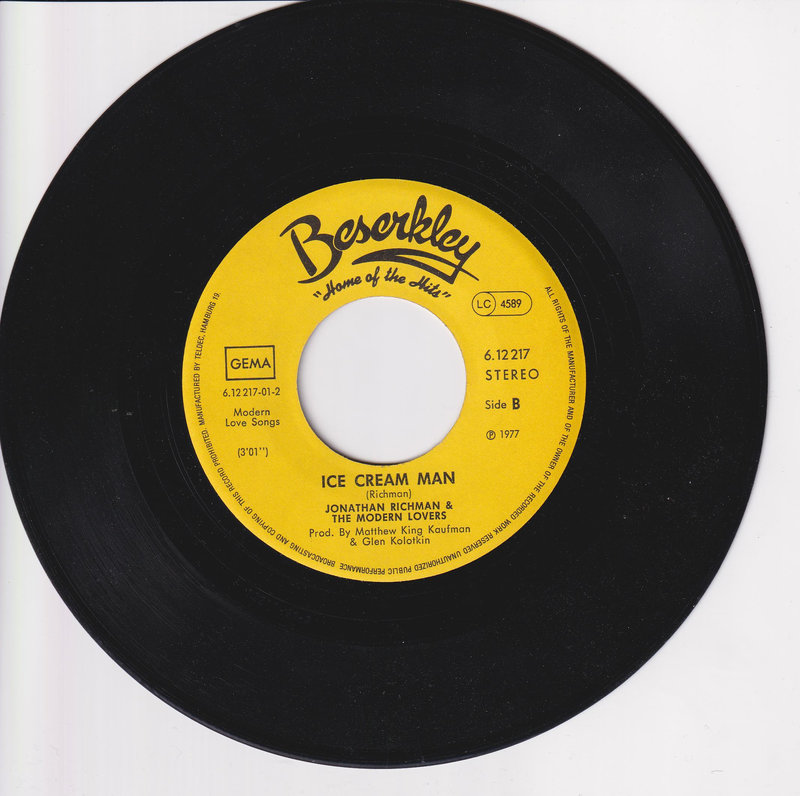 Jonathan Richman & The Modern Lovers – Egyptian Reggae
