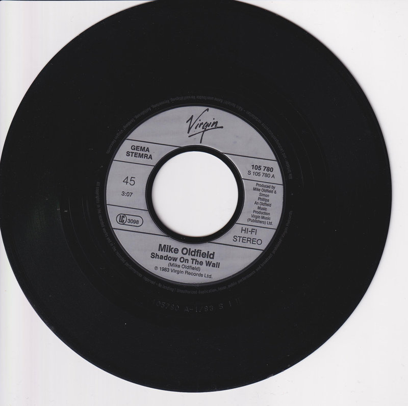 Mike Oldfield And Roger Chapman – Shadow On The Wall