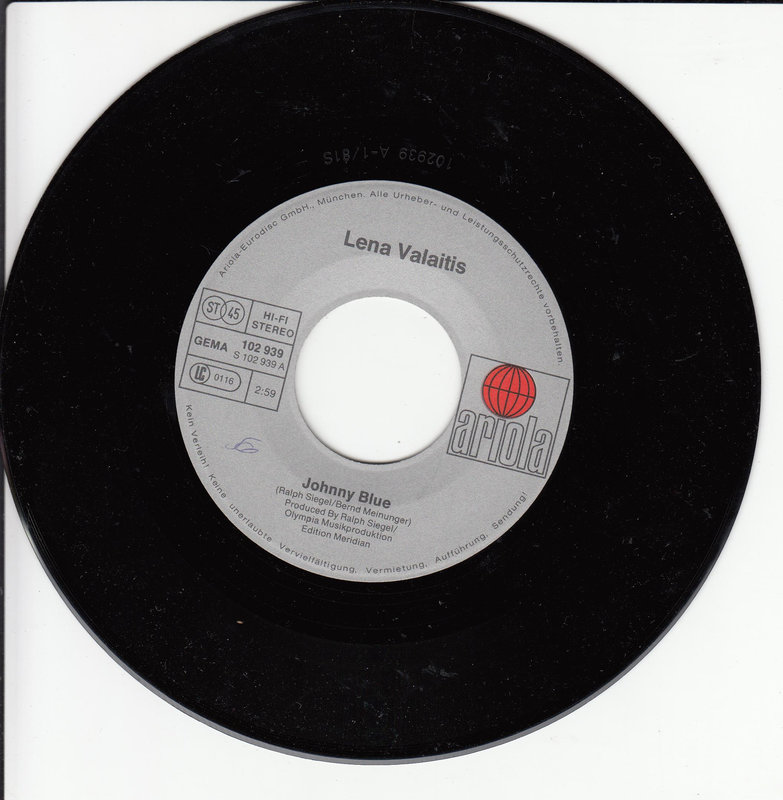 Lena Valaitis – Johnny Blue