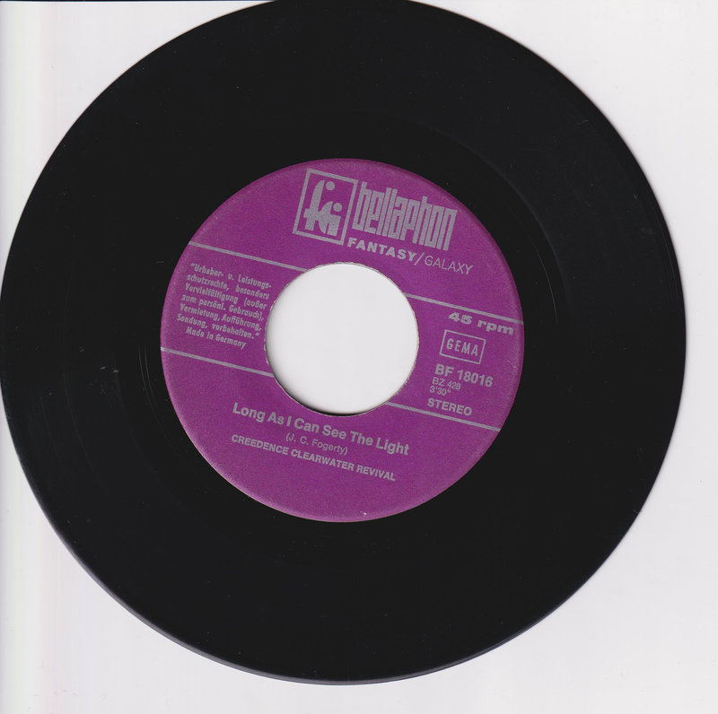 Creedence Clearwater Revival – Lookin' Out My Back Door
