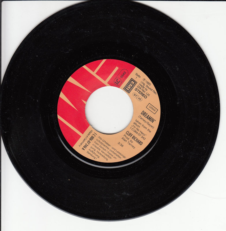 Cliff Richard – Dreamin'