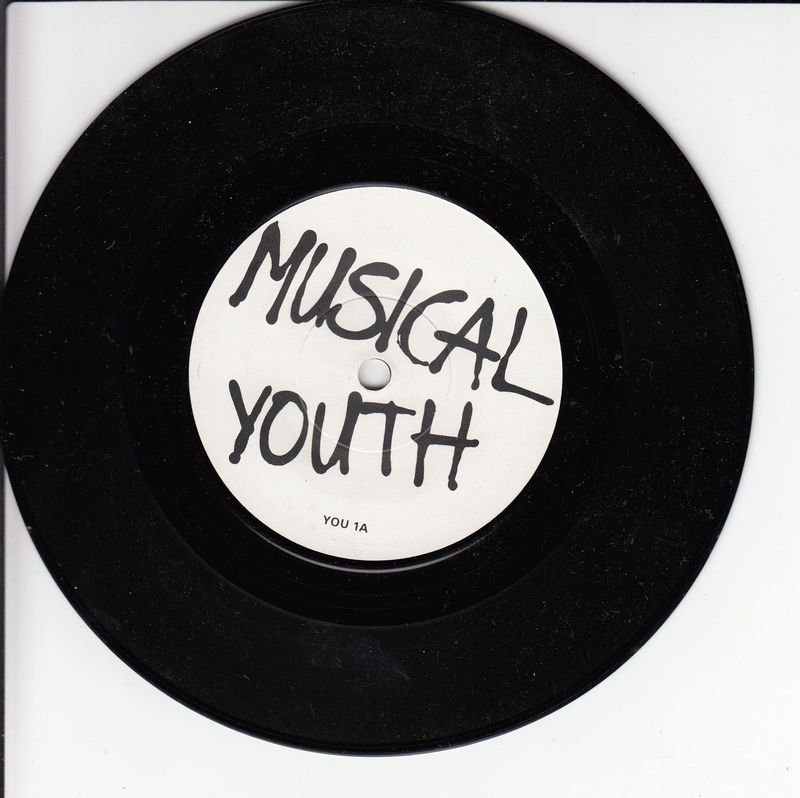 Musical Youth – Pass The Dutchie (UK)