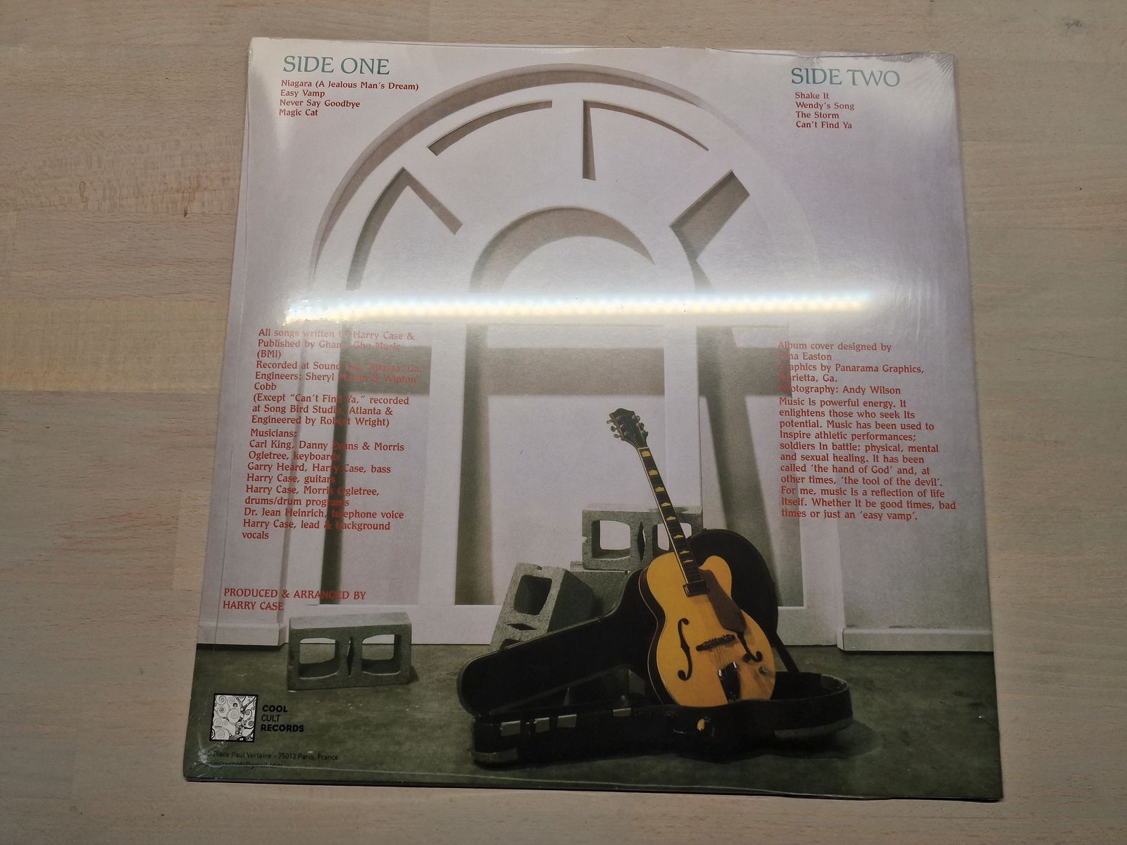 Harry Case - Magic Cat